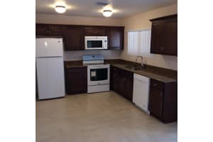 5352 Bosque Ln, West Palm Beach, FL 33415, Sold 04/28/17