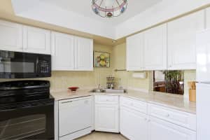 20 SE 13th St APT C1, Boca Raton, FL 33432, Sold 03/20/17