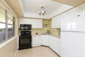 20 SE 13th St APT C1, Boca Raton, FL 33432, Sold 03/20/17