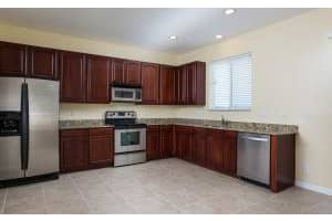 672 Carriage Lake Way, Vero Beach, FL 32968, Sold 09/30/16