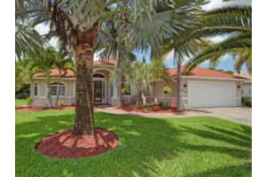 425 22nd Ave SW, Vero Beach, FL 32962, Sold 09/06/16