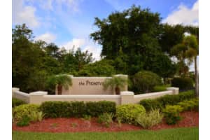 425 22nd Ave SW, Vero Beach, FL 32962, Sold 09/06/16