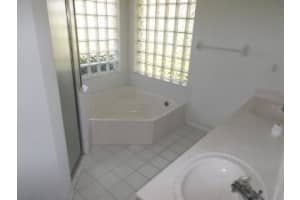 10531 Paso Fino Dr, Wellington, FL 33449, Sold 09/27/16