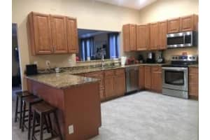 458 10th Ave, Vero Beach, FL 32962, Sold 08/17/16