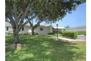 7288 E Oakridge Cir, Lantana, FL 33462, Sold 09/23/16