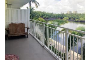 6520 N Ocean Blvd, Ocean Ridge, FL 33435, Sold 07/29/16