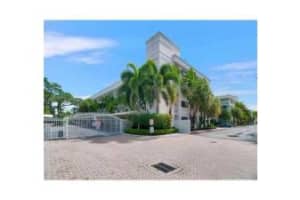 621 E Woolbright Rd, Boynton Beach, FL 33435, Sold 12/01/16