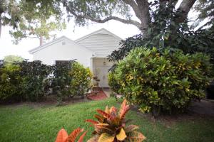 7680 Forest Green Ln, Boynton Beach, FL 33436, Sold 01/20/17