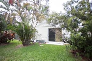 7680 Forest Green Ln, Boynton Beach, FL 33436, Sold 01/20/17