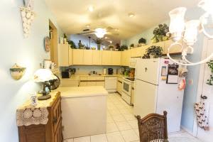 7680 Forest Green Ln, Boynton Beach, FL 33436, Sold 01/20/17