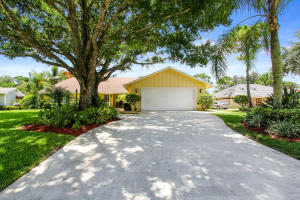 6282 Wood Lake Rd, Jupiter, FL 33458, Sold 02/03/17