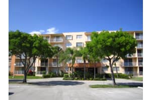 470 Executive Center Dr, West Palm Beach, FL 33401, Sold 01/04/17