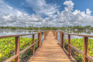 3525 S Ocean Blvd, South Palm Beach, FL 33480, Sold 03/31/17