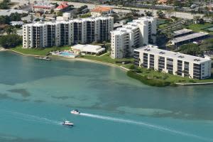 19800 Sandpointe Bay Dr, Tequesta, FL 33469, Sold 09/13/16