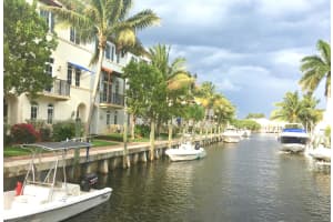 828 Virginia Gardens Dr, Boynton Beach, FL 33435, Sold 03/10/17