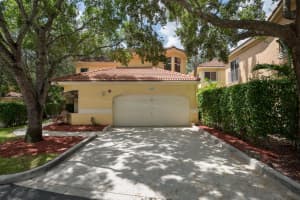 11231 Lakeview Dr, Coral Springs, FL 33071, Sold 09/09/16