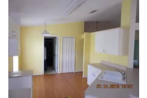 1027 S 13th Square, Vero Beach, FL 32960, Sold 09/16/16