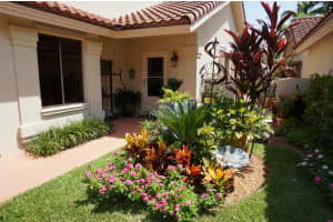2820 Farragut Ln, West Palm Beach, FL 33409, Sold 11/04/16