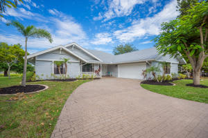 10581 SE Jupiter Narrows Dr, Hobe Sound, FL 33455, Sold 09/27/16