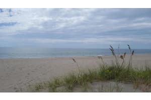 801 S Ocean Dr, Fort Pierce, FL 34949, Sold 10/18/16