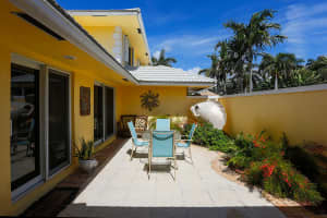1100 S Ocean Blvd b2, Delray Beach, FL 33483, Sold 08/30/17