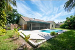 1298 NW 14th St, Boca Raton, FL 33486, Sold 11/07/16