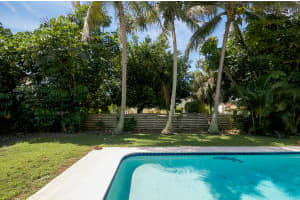 1298 NW 14th St, Boca Raton, FL 33486, Sold 11/07/16