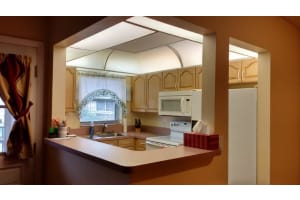 810 SE 7th St, Deerfield Beach, FL 33441, Sold 04/24/17