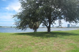 470 Executive Center Dr #1g, West Palm Beach, FL 33401, Sold 02/24/17