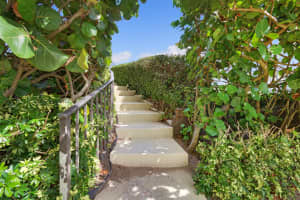 5420 N Ocean Dr, West Palm Beach, FL 33404, Sold 04/10/17