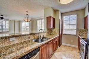 616 Clearwater Park Rd, West Palm Beach, FL 33401, Sold 12/08/16