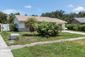 4645 Poseidon Pl, Lake Worth, FL 33463, Sold 12/23/16