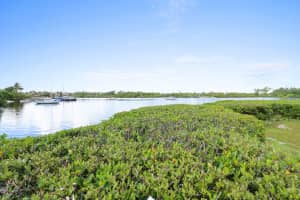 1000 US-1, Jupiter, FL 33477, Sold 04/21/17