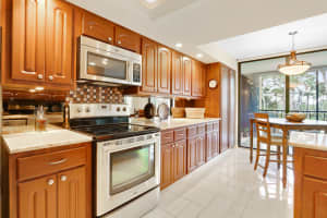 1000 US-1, Jupiter, FL 33477, Sold 04/21/17