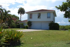 902 Jackson Way, Fort Pierce, FL 34949, Sold 03/27/17