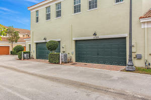 8309 NW 7th Ct, Boca Raton, FL 33487, Sold 10/31/16