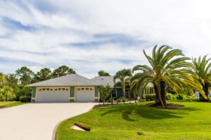 782 Holden Ave, Sebastian, FL 32958, Sold 11/14/16