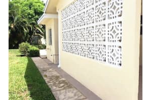 4502 NW 43rd Ave, Tamarac, FL 33319, Sold 11/29/16