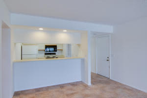 11 Plantation Dr APT 203, Vero Beach, FL 32966, Sold 11/18/16