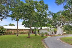 8774 N Elizabeth Ave, Palm Beach Gardens, FL 33418, Sold 10/18/16