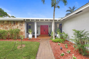 8774 N Elizabeth Ave, Palm Beach Gardens, FL 33418, Sold 10/18/16