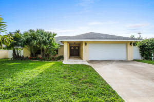 102 N Atlantic Dr, Lantana, FL 33462, Sold 12/06/16