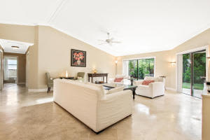 102 N Atlantic Dr, Lantana, FL 33462, Sold 12/06/16