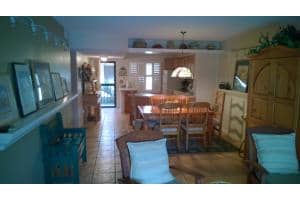 896 N Federal Hwy, Lantana, FL 33462, Sold 09/23/16