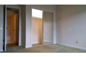 639 W Oakland Park Blvd #102d, Wilton Manors, FL 33311, Sold 10/11/17