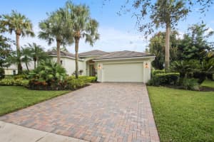 5416 SE Acadia Terrace, Hobe Sound, FL 33455, Sold 03/15/17