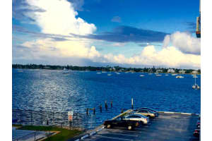 4500 N Flagler Dr APT A13, West Palm Beach, FL 33407, Sold 01/09/17