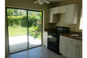 5688 Strawberry Lakes Cir, Lake Worth, FL 33463, Sold 11/22/17