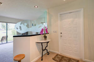 1800 Embassy Dr, West Palm Beach, FL 33401, Sold 10/18/16