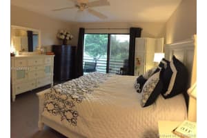 717 US-1, Jupiter, FL 33477, Sold 01/30/17